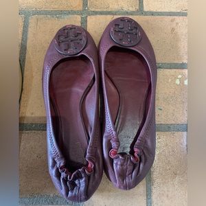 Maroon Tory Burch flats GUC